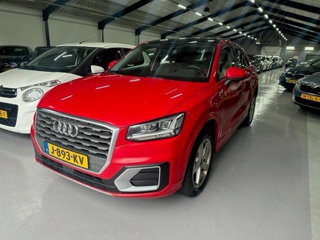 Audi Q2 35 TFSI panorama-keyless-go