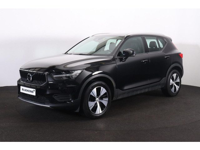 Volvo XC40 T3 Momentum Pro