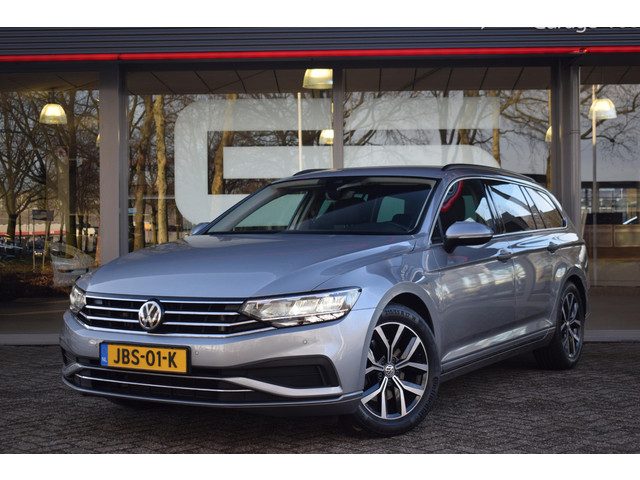 Volkswagen Passat Variant 1.5 TSI DSG Comfort Business met NAV|PDC|TREKHAAK|