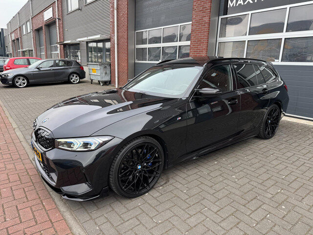 BMW 3 Serie touring M340i LCI xDrive ACC Pano Leder Camera Trekhaak H/K HUD