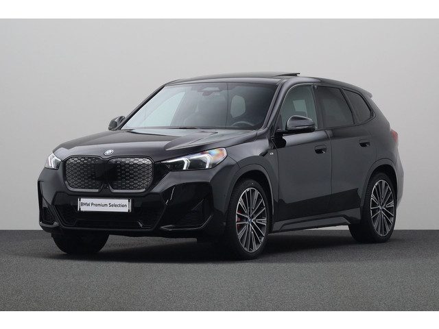 BMW iX1 xDrive30 67 kWh