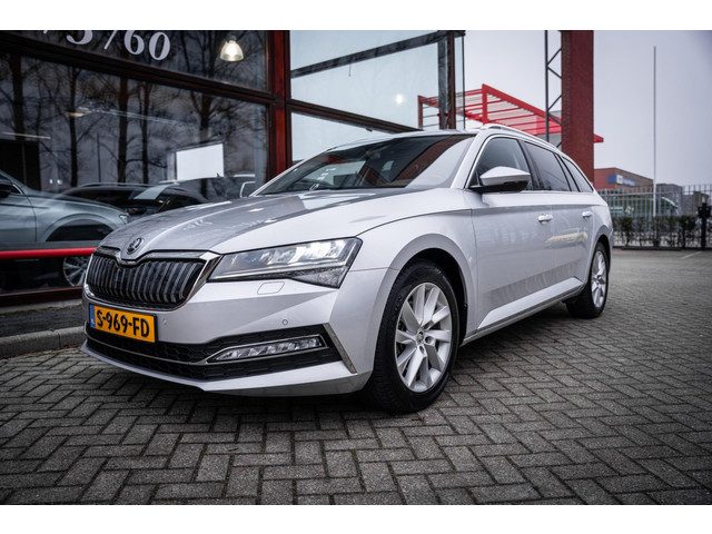 Škoda Superb Combi 1.4 TSI iV Business Edition Plus | Trekhaak | Memory stoelen | Parkeer hulp | Nav