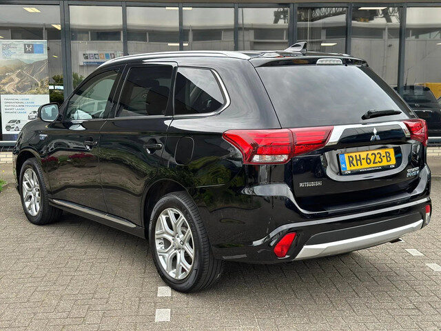 Mitsubishi Outlander 2.0 PHEV Pure