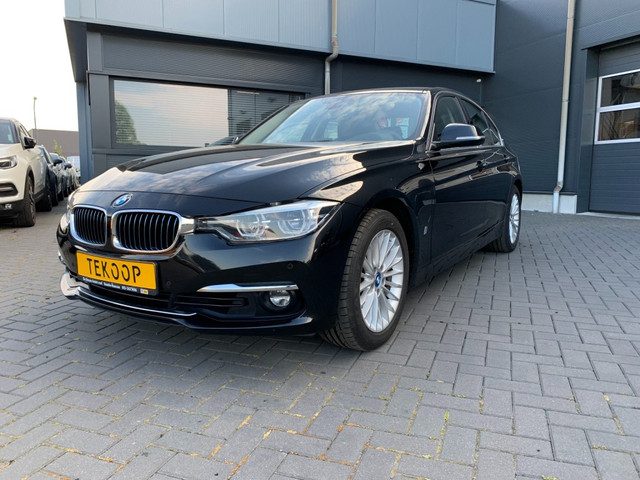 BMW 3 Serie 330e Hybride Aut.High-Executive Navigatie Leder