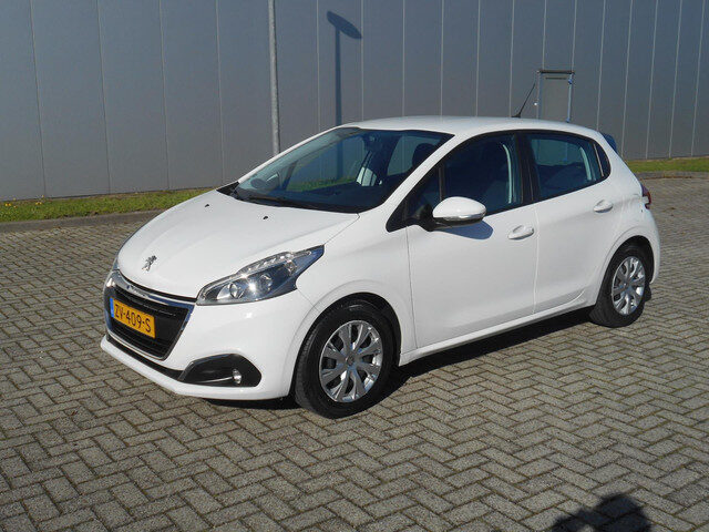 Peugeot 208 1.2 PureTech Blue Lease Active