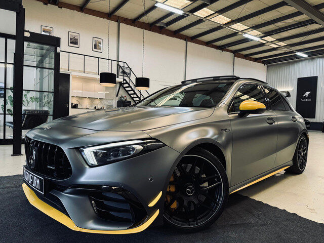 Mercedes-Benz A-Klasse AMG 45 S 4MATIC+ | Yellow Edition |Panoramadak |Sfeerverlichting | Kuipstoele