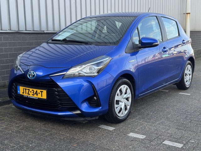 Toyota Yaris 1.5 Hybrid Business Plus