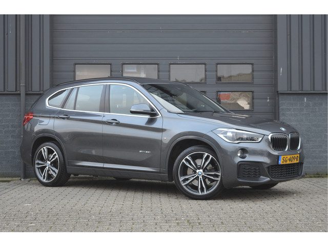 BMW X1 sDrive20i High Executive | M-PAKKET | PANO | ACC | HUD | CAMERA |