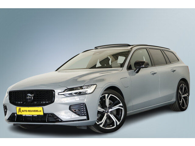 Volvo V60 2.0 T8 Plug-in hybrid AWD Plus Dark