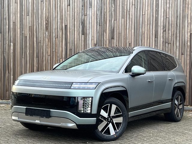 Hyundai IONIQ 9 110,3 kWh 308pk AWD 7p.110.3 kWh Connect+