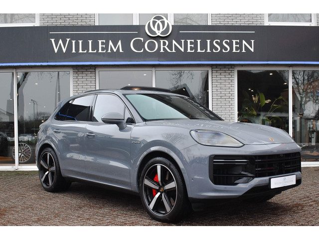 Porsche Cayenne 4.0 Turbo E-Hybrid Sport Chrono Pano PASM ACC Zitklima Bose Sound
