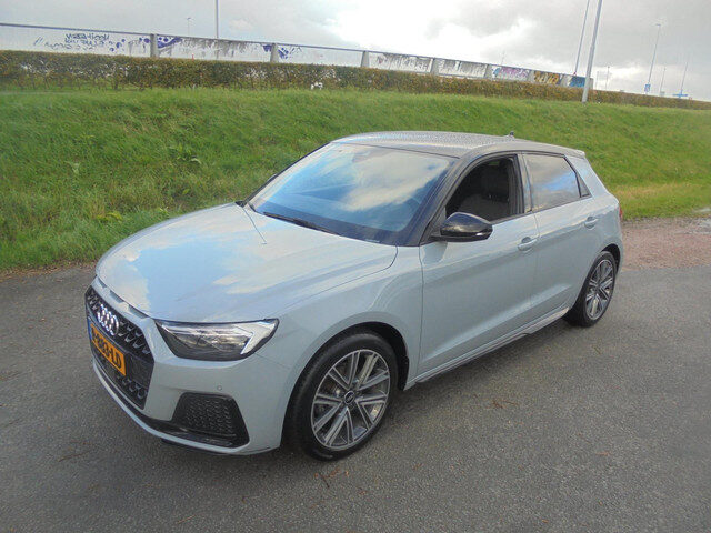 Audi A1 Sportback Audi A1 30 TFSI S Edition Automaat airco led navigatie lmv 28.000km