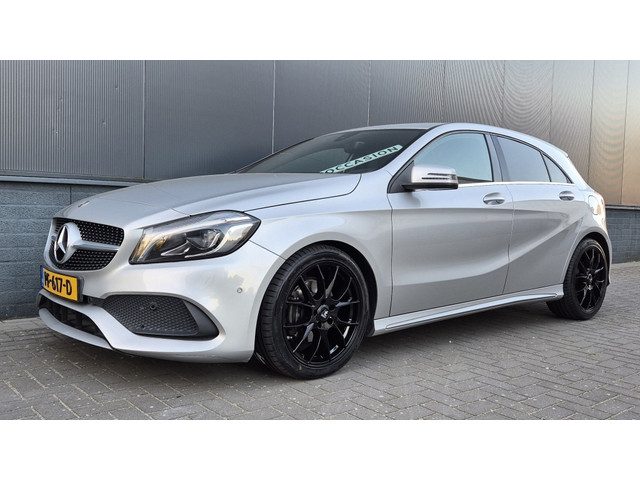 Mercedes-Benz A-Klasse 180 Bus. Sol. AMG*Led*Navi*stoelvrw*18 inch*Leder*zwarte hemel