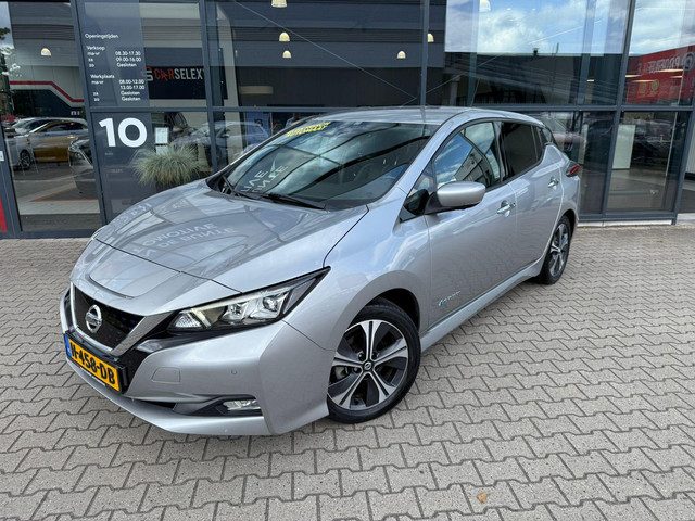 Nissan Leaf Tekna 40 kWh *ACC & Trekhaak*
