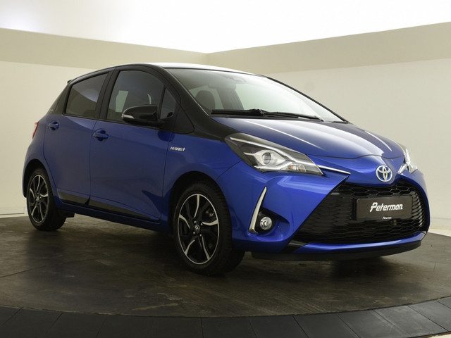 Toyota Yaris 1.5 Hybrid Bi-Tone | Navigatie | Keyless | Stoelverwarming