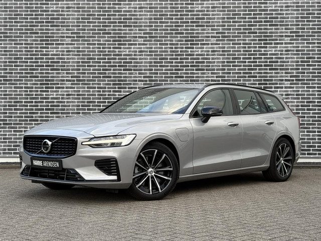 Volvo V60 2.0 T6 Plug-in hybrid AWD Plus Dark
