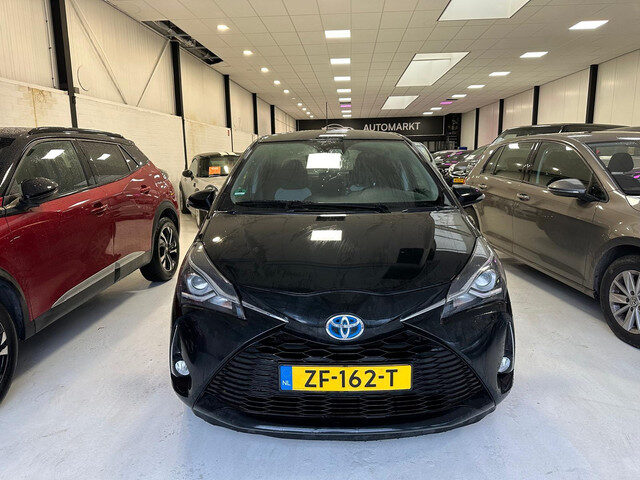 Toyota Yaris 1.5 Hybrid Dynamic + 1 Jaar Garantie