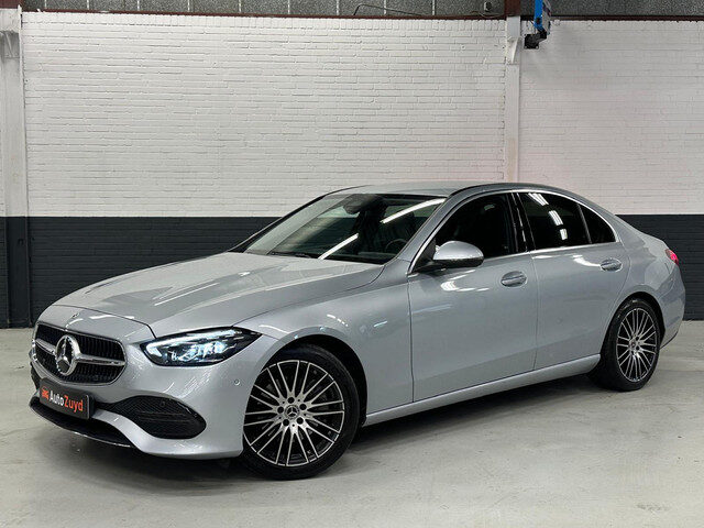 Mercedes-Benz C-Klasse 200 Launch Edition Luxury Line Navi/ CarPlay / Clima / Camera / Virtual