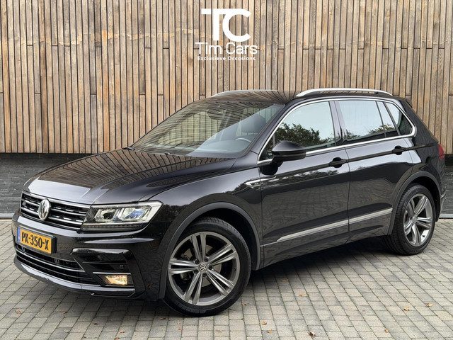 Volkswagen Tiguan 1.4 TSI R-line Handgeschakeld | Half/leer | R-line stuurwiel | LED verlichting | S