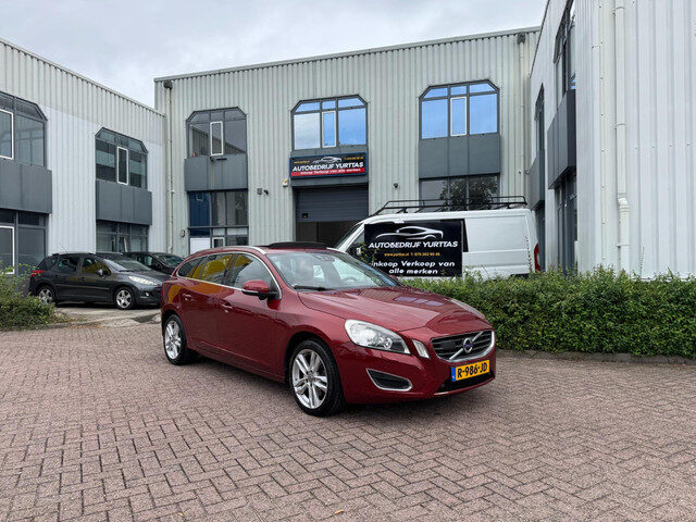 Volvo V60 1.6 T4F Summum