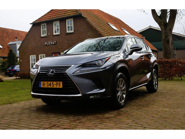 Lexus NX 300h Aut. | Lederen Interieur | Rijbaanbegeleiding | Stoelverwarming | Xenon | Historie | A