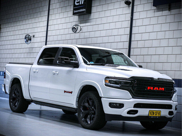 Dodge Ram 1500 Crew Cab Limited Night RED Edition