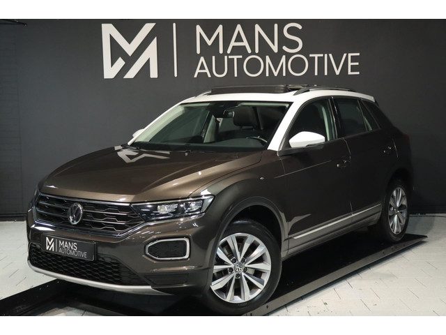Volkswagen T-Roc 1.5 TSI / PANODAK / ACC / CAMERA / CARPLAY / STUUR+STOELVERW