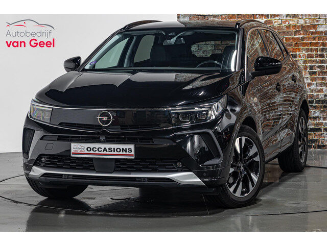 Opel Grandland 1.2 Turbo Ultimate I Stuur& stoel verwarming I Achteruitrij camera