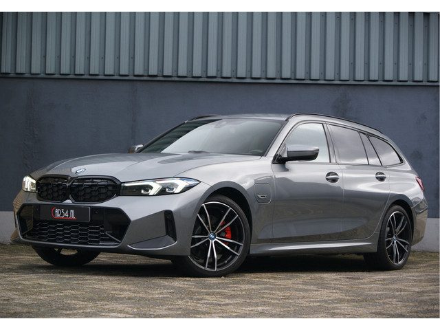 BMW 3 Serie touring Facelift 320e 204PK xDrive M-Sport