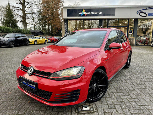 Volkswagen Golf 2.0 GTI 220PK DSG