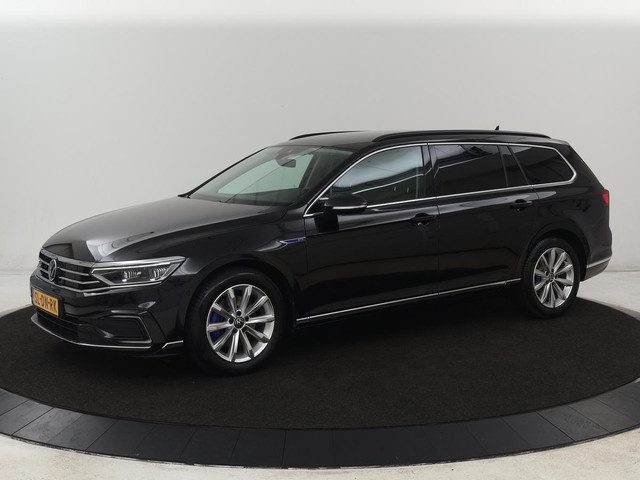 Volkswagen Passat 1.4 TSI PHEV GTE | Trekhaak | Stoelverwarming |