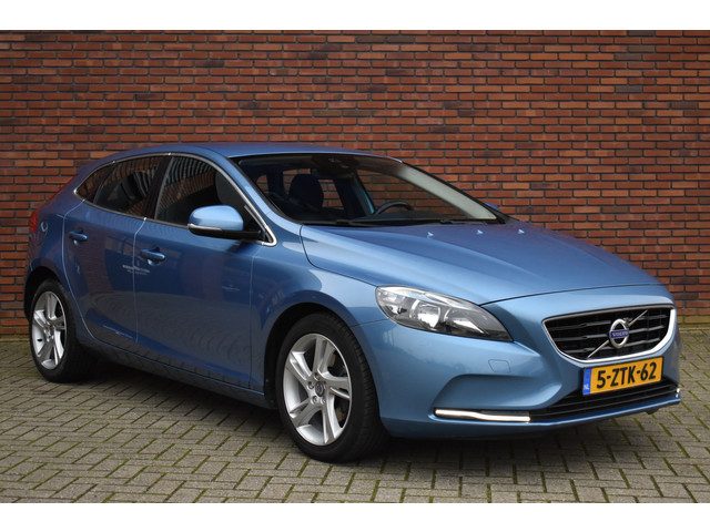 Volvo V40 T2 120PK Momentum