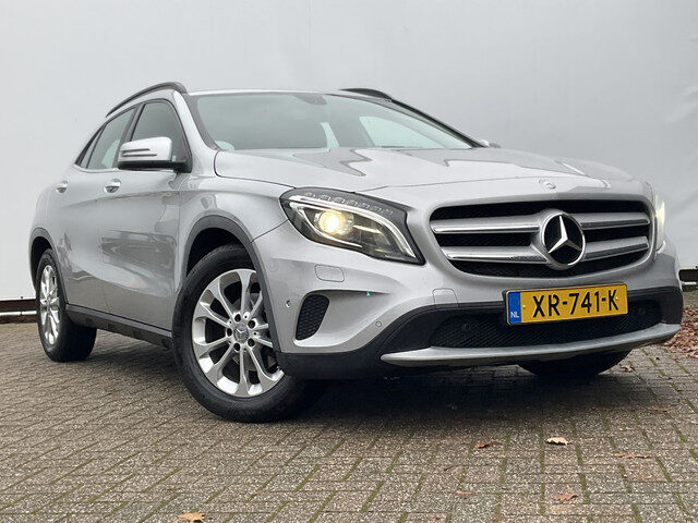 Mercedes-Benz GLA 200 157pk Ambition Leder Stoelverwarming Navi
