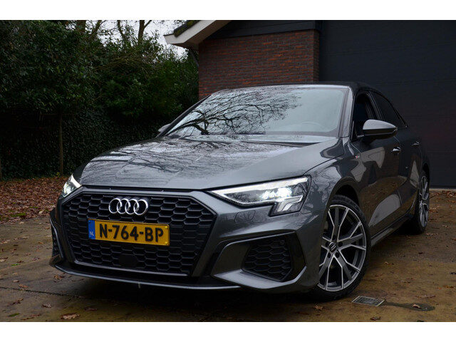 Audi A3 Limousine 35 TFSI S Line edition