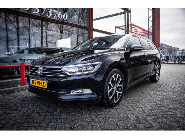 Volkswagen Passat Variant 1.5 TSI Highline | Automaat | Adaptieve cruise control | Stoel Verwarming