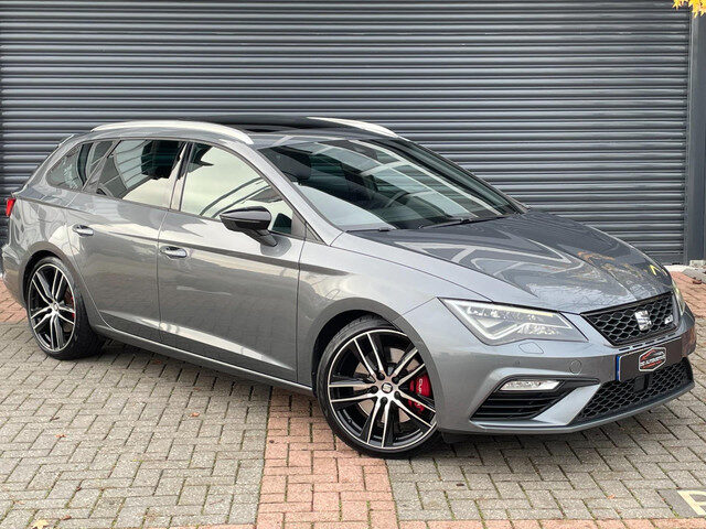 Seat Leon ST 2.0 TSI CUPRA 4DRIVE Pano | Camera | 370 PK | Lane | Acc