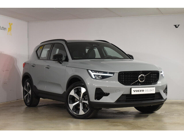 Volvo XC40 B4 211PK Automaat Plus Dark
