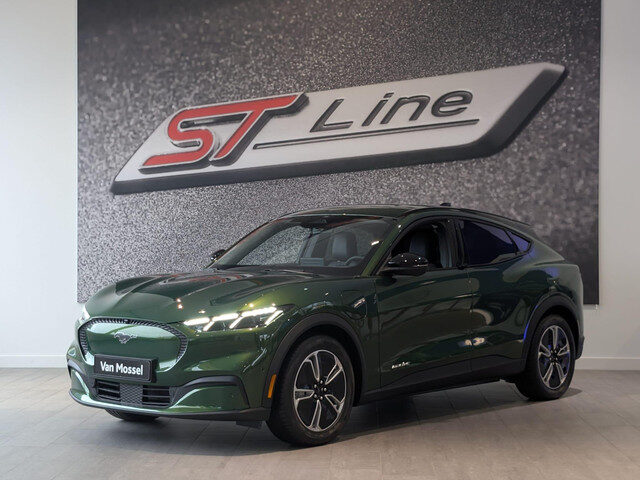 Ford Mustang Mach-E Standard RWD 75 kWh