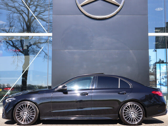 Mercedes-Benz C-Klasse 180 AMG Line | Panoramadak | Multispaak | Navigatie | Camera | Automaat