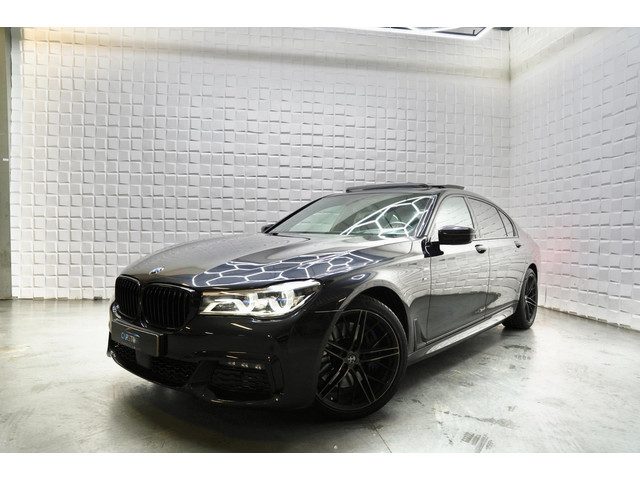 BMW 7 Serie 750Li High Executive PANO SKYLOUNGE 360 H&K