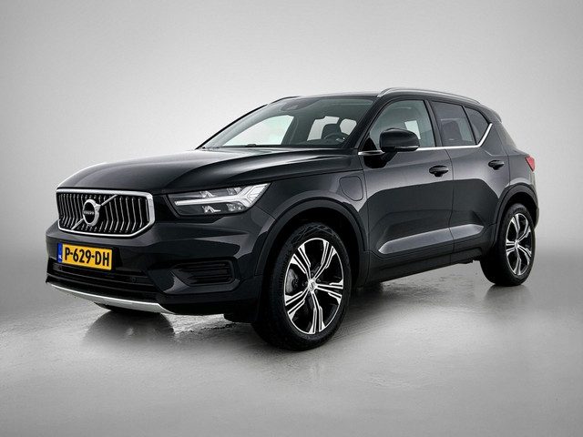 Volvo XC40 1.5 T4 Recharge Inscription | Trekhaak | Pilot Assist |