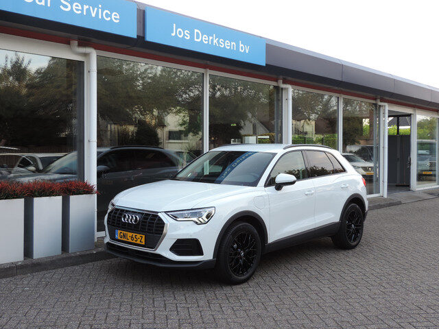 Audi Q3 45 TFSI e PHEV S-tronic