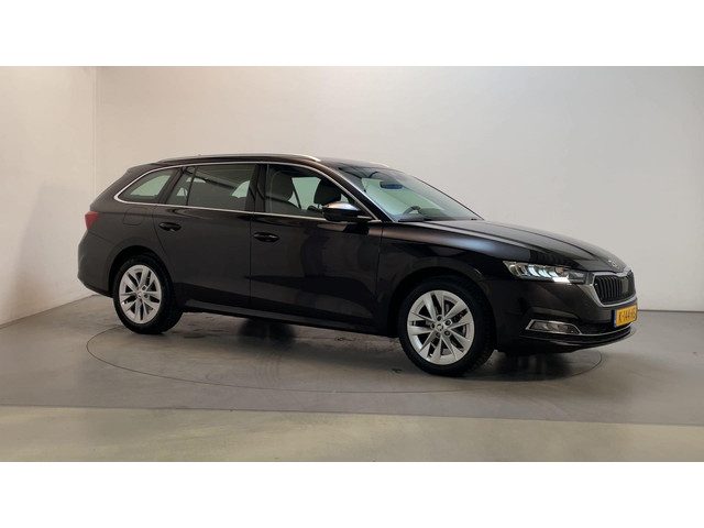 Škoda Octavia Combi 1.0 e-TSI DSG Business Edition Virtual Cockpit Stoelverwarming Parkeersensoren N