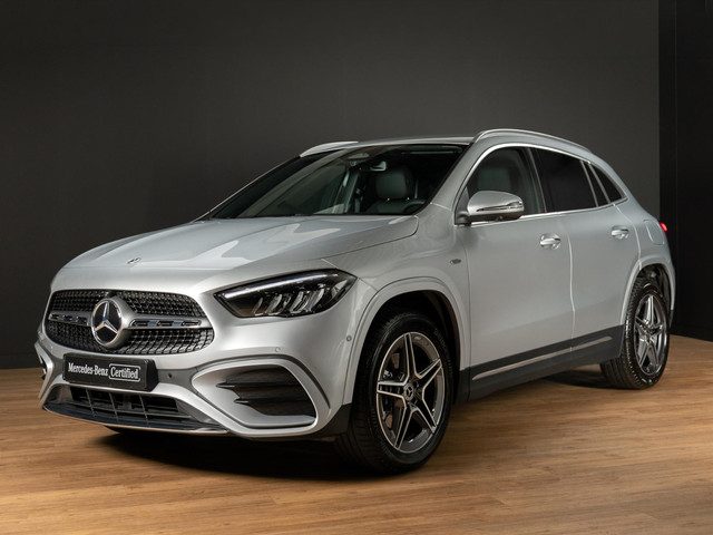 Mercedes-Benz GLA 250 e AMG Line