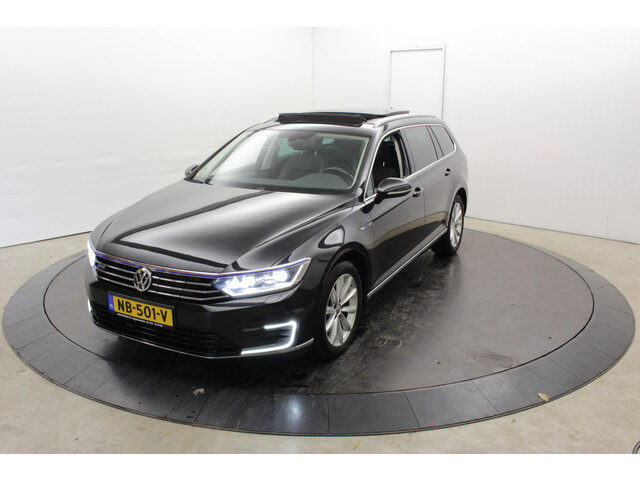 Volkswagen Passat GTE SOH 88% Virtual Trekh Leer Panodak Camera NAP