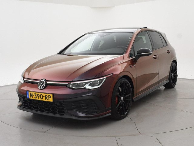 Volkswagen Golf 8 2.0 TSI GTI CLUBSPORT 300 PK MILLTEK | PANORAMA