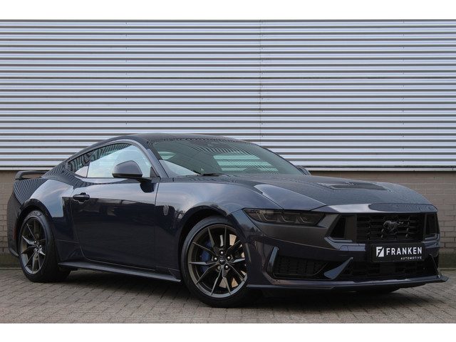 Ford Mustang Fastback 5.0 V8 Dark Horse