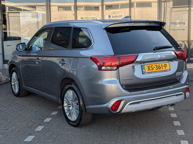 Mitsubishi Outlander 2.4 PHEV Intense+