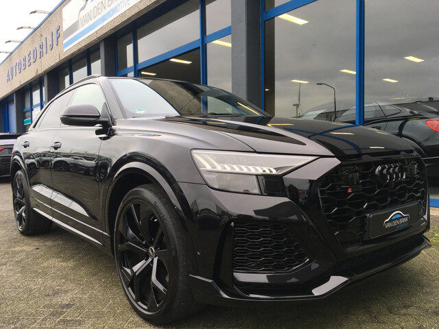 Audi Q8 4.0 TFSI RS Q8 quattro Audi fabr.gar. 08-2025