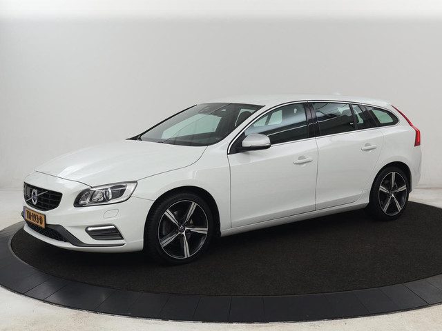 Volvo V60 2.0 T4 Sport | Adaptive cruise | Stoelverwarming |